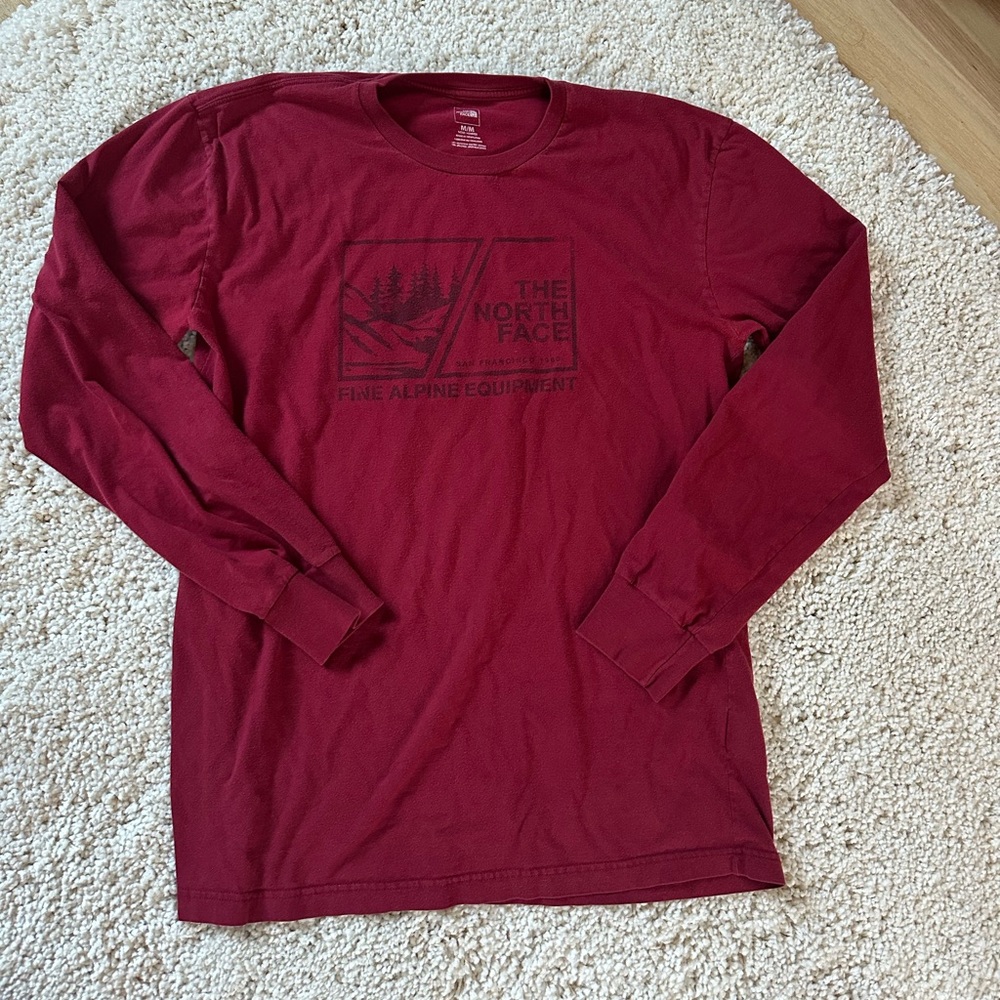 Men’s The North Face long sleeve shirt